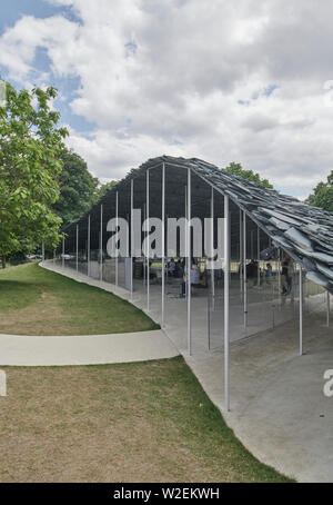 Serpentine Pavillon im Sommer 2019 von Junya Ishigami, London entwickelt Stockfoto