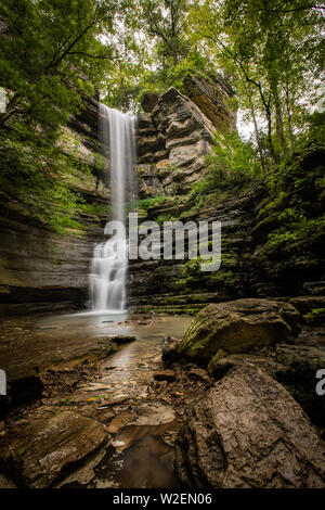 Overstreet fällt in der Jessamine Creek Gorge, Kentucky. Stockfoto