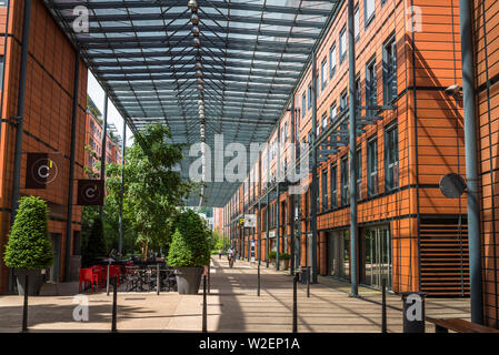 Cité Internationale (Internationale Stadt) ist ein Viertel im 6. Arrondissement von Lyon, die neu entwickelt seit 1990 als Wohn-, Geschäfts wurde. Stockfoto