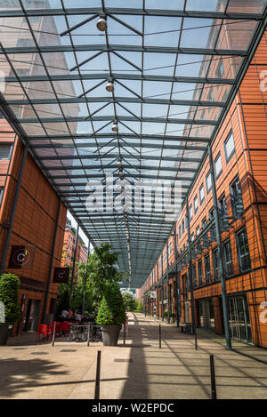 Cité Internationale (Internationale Stadt) ist ein Viertel im 6. Arrondissement von Lyon, die neu entwickelt seit 1990 als Wohn-, Geschäfts wurde. Stockfoto