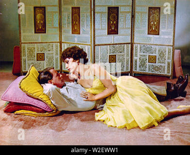 Nie so wenige 1959 MGM fiom mit Gina Lollobrigida und Frank Sinatra Stockfoto