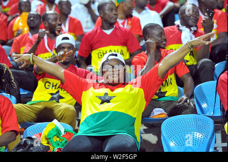 Ismailia, Ägypten. 8. Juli, 2019. Unterstützer von Ghana während Tunesien vs Ghana. Insgesamt Afrika Cup der Nationen Ägypten 2019 an der Ismailia Stadion östlich von Kairo (140 km). Foto: Chokri Mahjoub Credit: Chokri Mahjoub/ZUMA Draht/Alamy leben Nachrichten Stockfoto