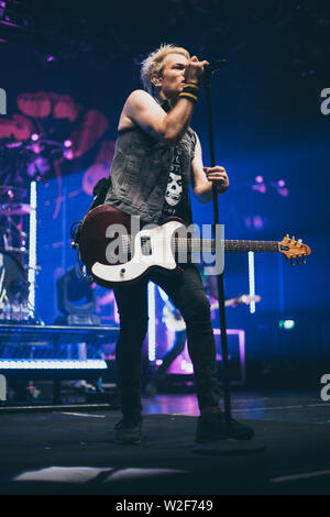 Summe 41 live bei O2 Victoria Warehouse Juni 2019 Stockfoto