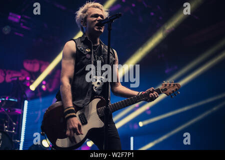 Summe 41 live bei O2 Victoria Warehouse Juni 2019 Stockfoto