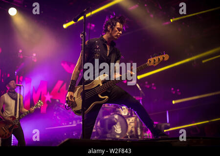 Summe 41 live bei O2 Victoria Warehouse Juni 2019 Stockfoto