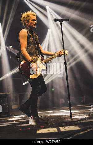 Summe 41 live bei O2 Victoria Warehouse Juni 2019 Stockfoto