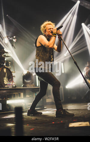 Summe 41 live bei O2 Victoria Warehouse Juni 2019 Stockfoto