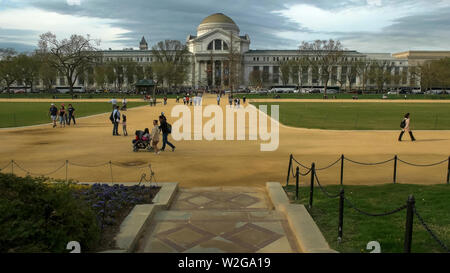 WASHINGTON, DC, USA - April 3, 2017: Blick auf das Smithsonian Museum in Washington. Stockfoto