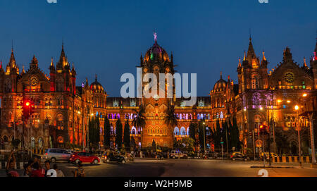 Chhatrapati Shivaji Terminus (CST) früher Victoria Terminus in Mumbai, Indien ist ein UNESCO-Weltkulturerbe, Stockfoto