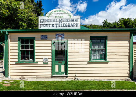 Die Alte Post- und Telegraphenwesen Gebäude im Dorf Cardrona, (in der Nähe von Wanaka, Südinsel, Neuseeland Stockfoto