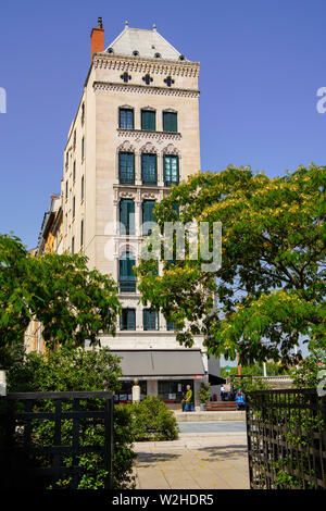 Art Nouveau Gebäude von Ort Benoît Crepu in Lyon, Frankreich. Stockfoto