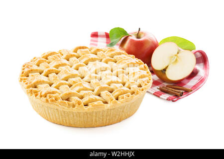 Apfelkuchen, Äpfel und Rot karierte Tischdecke. Weißer Hintergrund Stockfoto