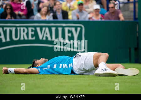 Fernando Verdasco Spanien fällt während der Match gegen John millman von Australien an der Natur Tal Internationale 2019, Devonshire Park, Eastbo und Masse Stockfoto