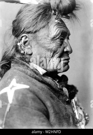 Edward S. Curtis Native American Indians - Hoop auf der Stirn, Crow Indian Ca. 1908 Stockfoto