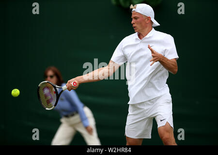 Anton Matusevich während des Jungen singles auf Tag acht der Wimbledon Championships in der All England Lawn Tennis und Croquet Club, Wimbledon. Stockfoto