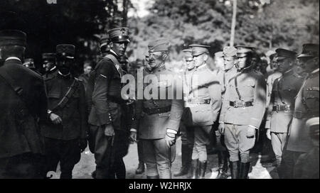 WEST POINT KLASSE, 1921, AUF TOUR DURCH ITALIEN. Herzlich Willkommen verlängert wird von der Stadt Mailand, Italien Ca. 1918 oder 1919 Stockfoto