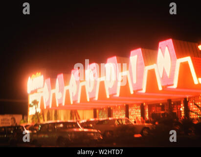 Las Vegas bei Nacht - Aladdin Hotel Ca. 1966 Stockfoto