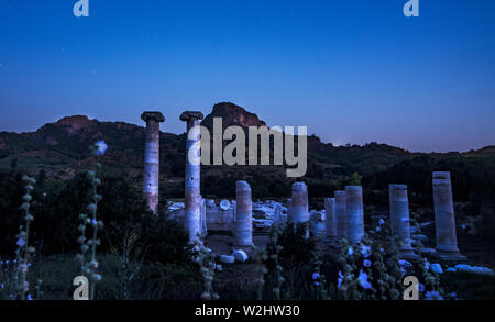 Tempel der Artemis Nacht langzeitbelichtung Sterne schießen Stockfoto