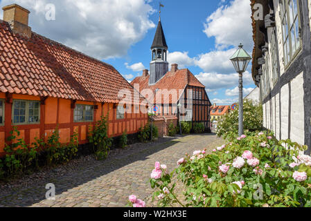 Ebeltoft, Dänemark - 22. Juni 2019: Die traditionelle historische Dorf von Ebeltoft auf Jütland in Dänemark Stockfoto