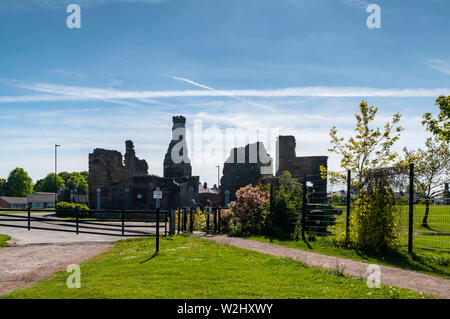 Hintergrundbeleuchtete Anzeigen von Sheffield Manor Lodge und der Eingang zum Besucherzentrum. Stockfoto