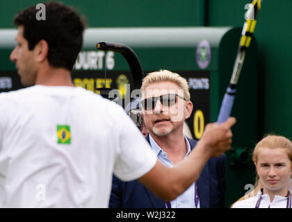 London, Großbritannien, 9. Juli 2019: Boris Becker Spaziergänge durch die All England Lawn Tennis und Croquet Club in London. Credit: Frank Molter/Alamy leben Nachrichten Stockfoto