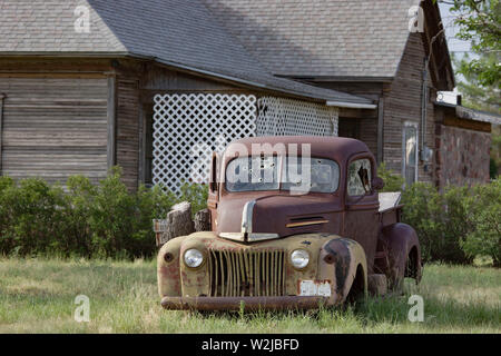 Alte Pickup Truck aus den 1950er Jahren Rost entfernt in Lake, Texas. Stockfoto