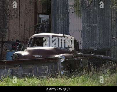 Alten Chevrolet Auto aus den 50er Jahren Rost entfernt in Lake, Texas. Stockfoto