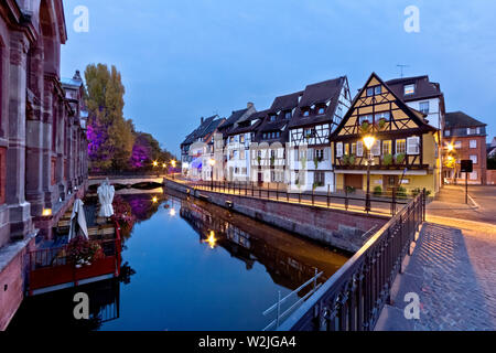 Das kleine Venedig in der elsässischen Stadt Colmar, Haut-Rhin, Grand Est, Frankreich, Europa. Stockfoto