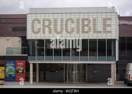 Das Crucible Theatre in Sheffield, England, bekannt als der Ort für World Championship Snooker Stockfoto