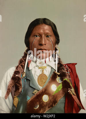 Apache Chief James A. Garfield, Kopf und Schultern Portrait, Detroit fotografische Gesellschaft, 1899 Stockfoto