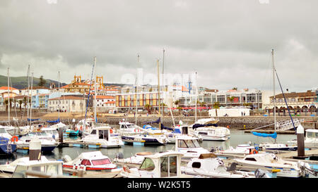 Marina in Praia da Vitoria, Azoren, Portugal Stockfoto