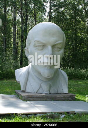 St. Petersburg, Russland, Juli 2, 2019 Wladimir Lenin Revolutionäre, Schöpfer der sowjetischen Russland, Büste Stockfoto