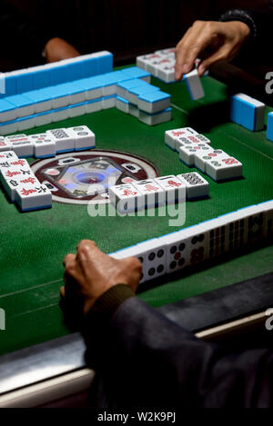 Mahjong Spieler Nahaufnahme Stockfoto