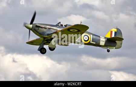 Hawker Sea Hurricane 1941 1 B Airborne bei Shuttleworth militärische Airshow am 7. Juli 2019 Stockfoto