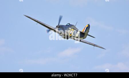 Hawker Sea Hurricane 1941 1 B Airborne bei Shuttleworth militärische Airshow am 7. Juli 2019 Stockfoto