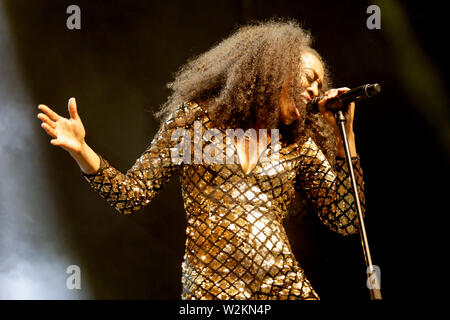 Beverley Knight führt auf der Bühne bei Tag 1 von Kew die Musik in Kew Gardens, die am 9. Juli, 2019 in London, England. Stockfoto