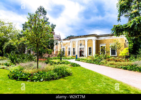 Äußere des Pitzhanger Manor, Ealing Broadway, London, UK Stockfoto