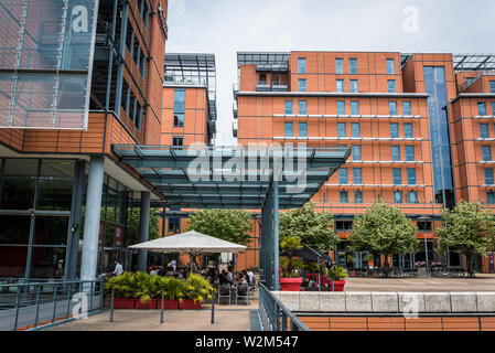 Cité Internationale (Internationale Stadt) ist ein Viertel im 6. Arrondissement von Lyon, die neu entwickelt seit 1990 als Wohn-, Geschäfts wurde. Stockfoto