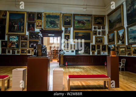 Innenraum des Museum der Bildenden Künste und der Archäologie, Vienne, Frankreich Stockfoto
