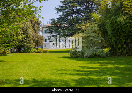 Ansicht der Villa Melzi und die Gärten in der Ortschaft Bellagio am Comer See, Italien Stockfoto