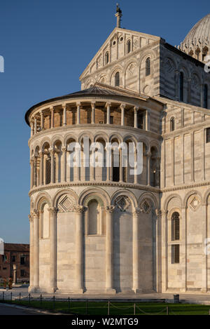 Pisa, Domplatz, Dom Santa Maria Assunta, chorapsis von Nordosten Stockfoto