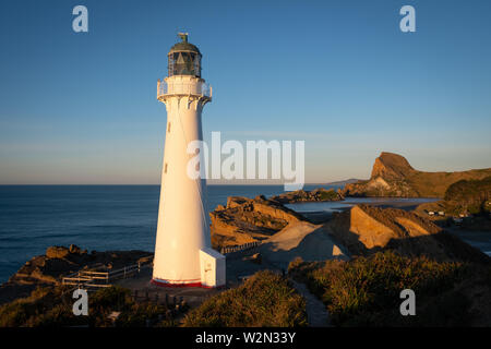 Leuchtturm am Castlepoint, Wairarapa, North Island, Neuseeland Stockfoto