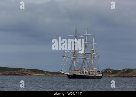 STS Lord Nelson segelt zwischen Falmouth und den Scilly-Inseln Stockfoto