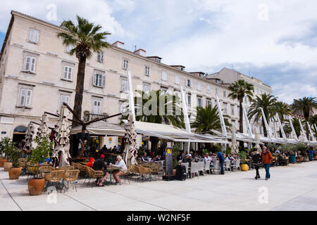 Riva, Strandpromenade, Split, Dalmatien, Kroatien Stockfoto