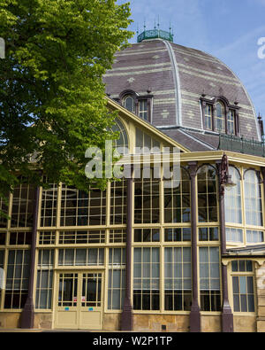 Die octagon Konservatorium in Buxton's Pavilion Gardens, Derbyshire UK Stockfoto