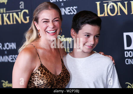 Hollywood, Vereinigte Staaten. 09 Juli, 2019. HOLLYWOOD, LOS ANGELES, Kalifornien, USA - Juli 09: LeAnn Rimes und Jake Austin Cibrian Ankommen bei der Weltpremiere von Disney's "Der König der Löwen' an der Dolby Theater am 9. Juli 2019 in Hollywood, Los Angeles, Kalifornien, USA. (Foto von Xavier Collin/Image Press Agency) Quelle: Bild Presse Agentur/Alamy leben Nachrichten Stockfoto