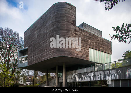 Die Stadt Cork, Cork, Irland. 06. April 2019. Außenansicht der Lewis Glucksman Gallery auf dem Gelände des University College Cork, Irland. Stockfoto