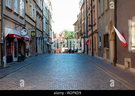 Altstadt mit Kopfstein gepflasterten Straßen Warschau, Polen Stockfoto