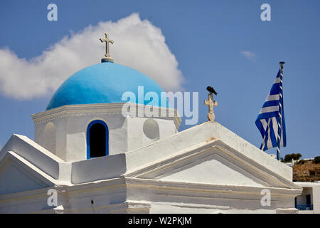 Mykonos, griechische Insel Mikonos, Teil der Kykladen, Griechenland. Sehenswürdigkeiten Agios Nikolaos Kirche kleine Kirche im Hafen Stockfoto