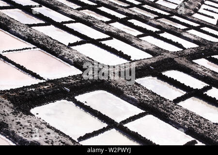 Mehrere mit Meerwasser Salinen | Yachthäfen Salinas de Fuencaliente, La Palma, Spanien Stockfoto